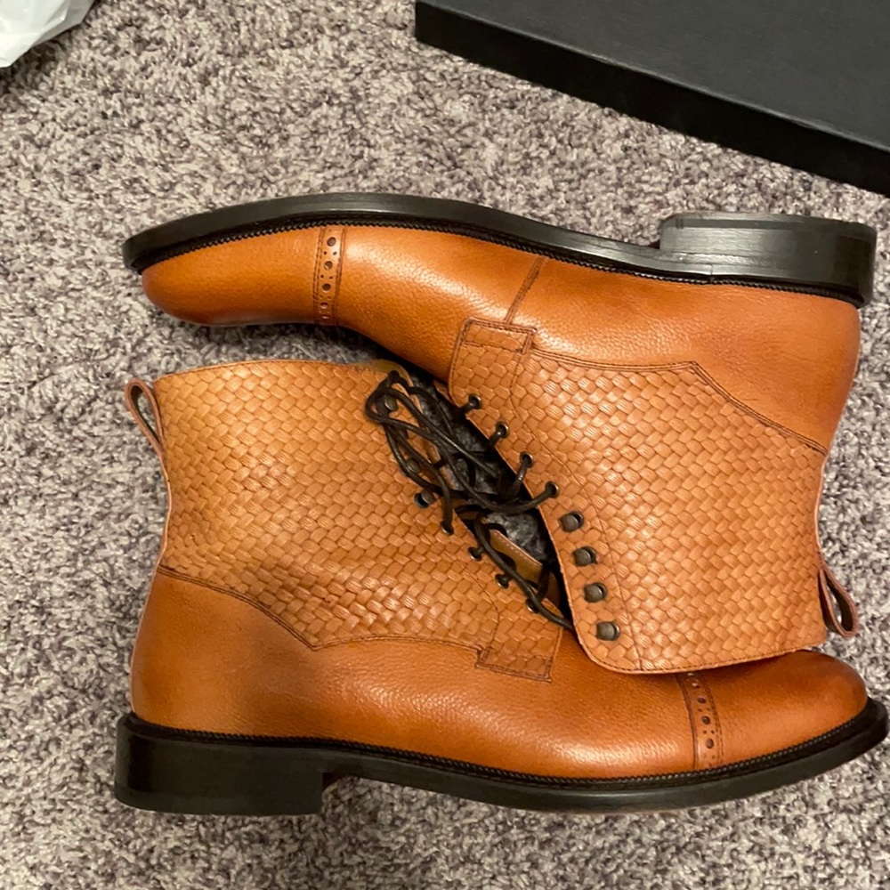Taft Saint boot in honey size 44 (US 11) like new minor blemishes